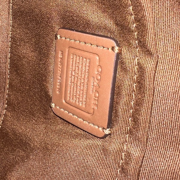 Coach east west crossbody - Picture 6 of 9